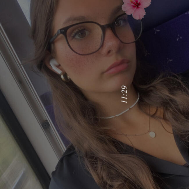 Babysitter in Tourcoing: Maëlle