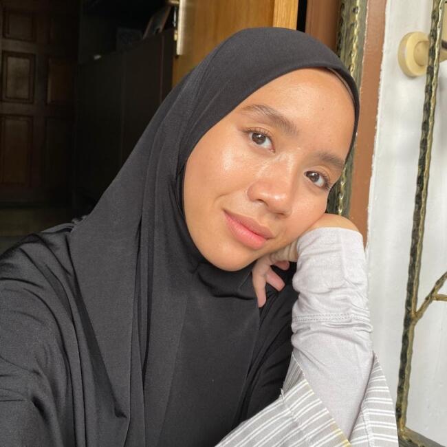 Babysitter in Singapore: Adilah