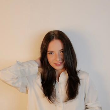 Babysitter in Budapest: Noémi