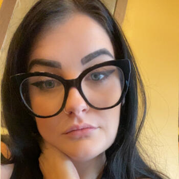 Babysitting job in Gold Coast: babysitting job Eliza