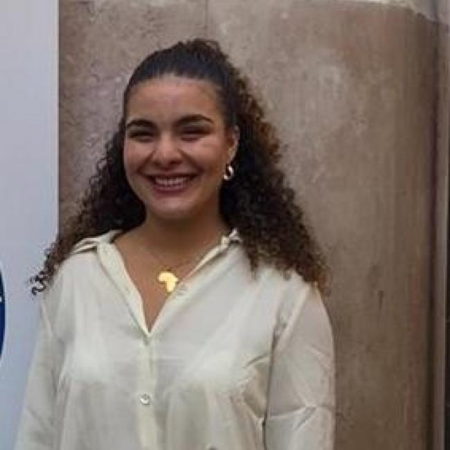 Esch-sur-Alzette 베이비시터: Nadia