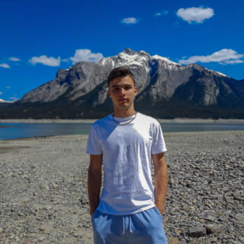 Babysitter in Edmonton: Maksym