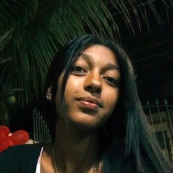 Babá em Araruama: Julya