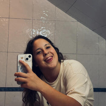 Babysitter Mafra: Mariana