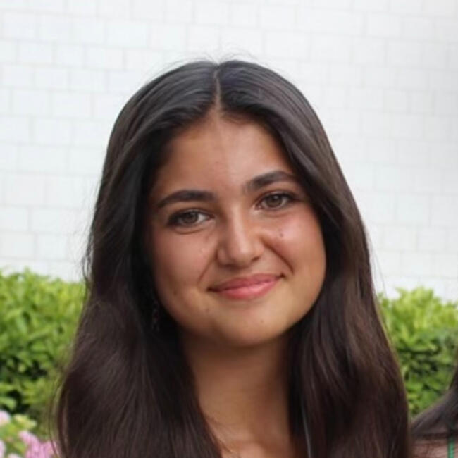 Babysitter in Bordeaux: Salomé