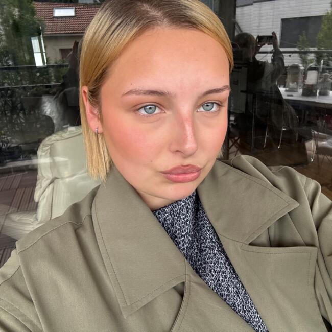 Babysitter in Colombes: Esther