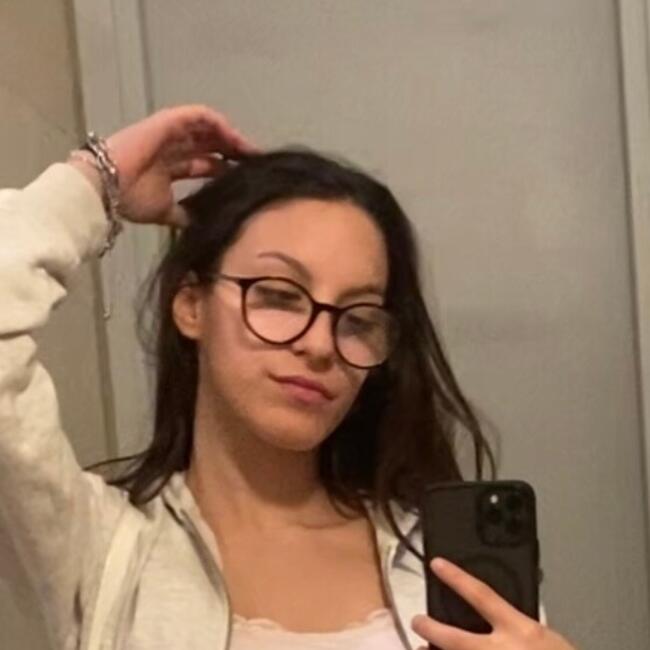 Babysitter in Brescia: Jasmine