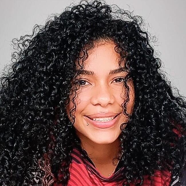 Babysitter in Aparecida de Goiânia: Hayka