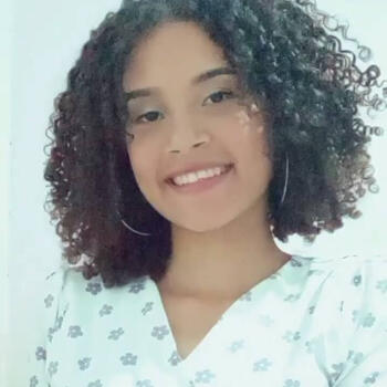 Babá em Aparecida de Goiânia: Anna Clara