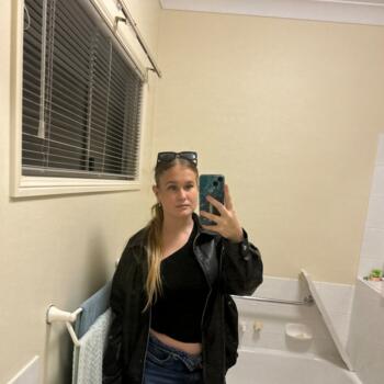 Babysitter in Townsville: Maddi