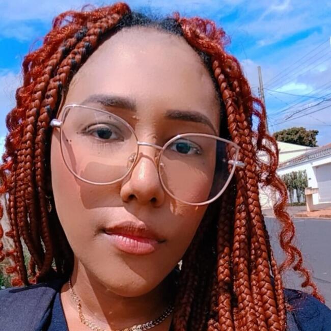 Babá em Uberlândia: Lívia