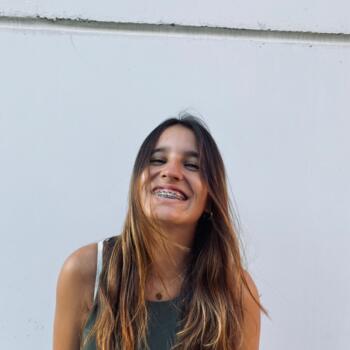 Niñera en Vigo: Mia