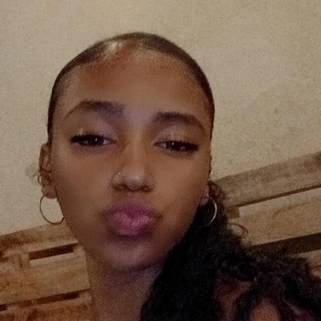 Babá em Quatis: Emilly Késia