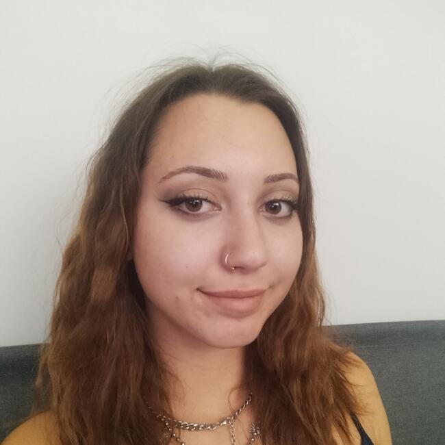 Babysitter στην περιοχή Χαλκίδα: Iwanna