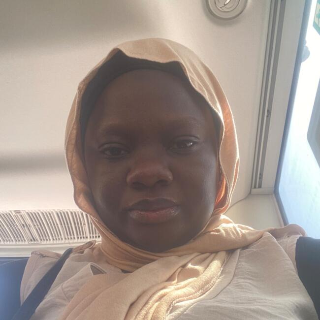 Babysitter in Doha: Basirat