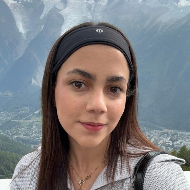 Babysitter in Lyon: Valentina