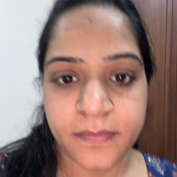 Babysitting job in Delhi: babysitting job Alisha