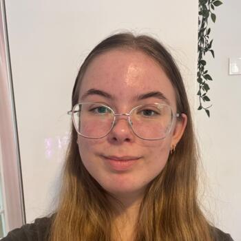 Babysitter in Perth: Mia