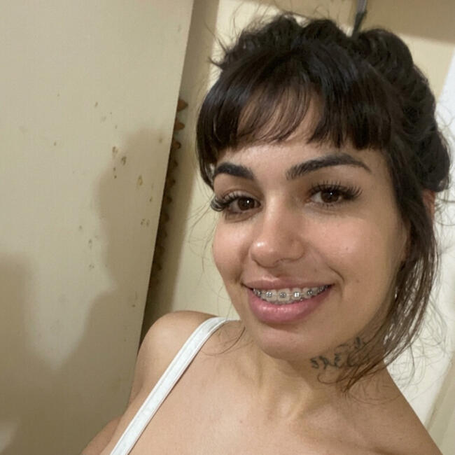 Babysitting job in Pompéia: Leticia