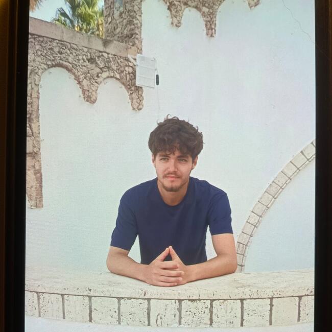 Babysitter in Uccle: Lucas