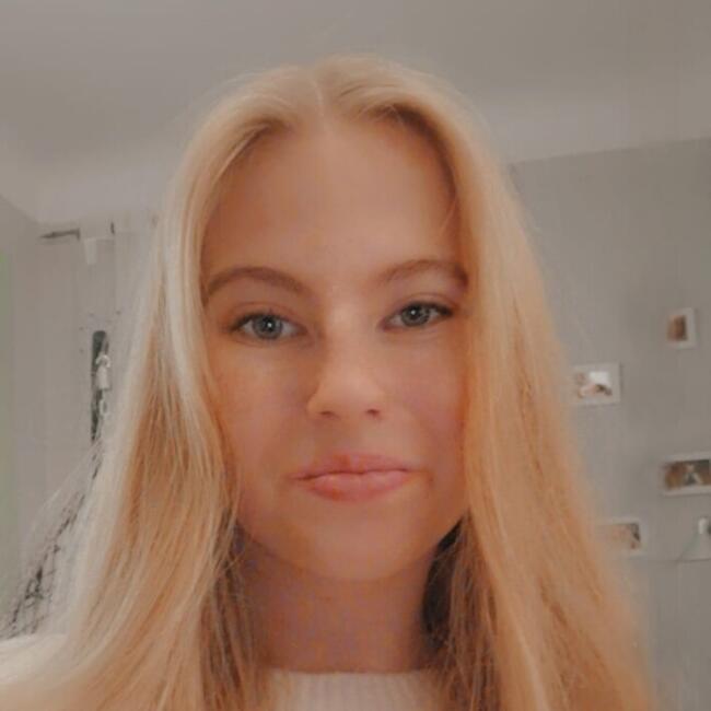 Babysitter in Berlin: Emily