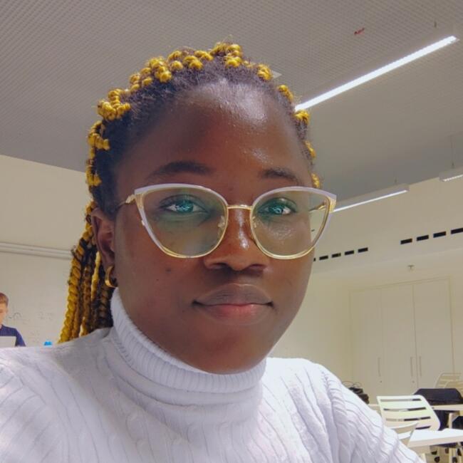 Babysitter in Darmstadt: Grâce ornelle