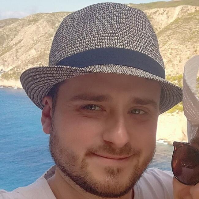 Praca dla opiekunki do dziecka w Reda: Piotr