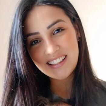 Babá em Salto: Estefani