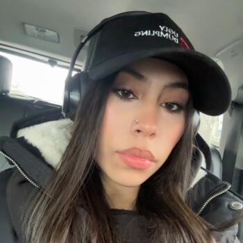 Babysitter in The Bronx: Elisa