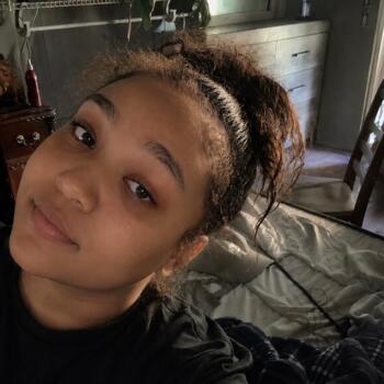 Babysitter in Alpine (Alabama): Rihanna