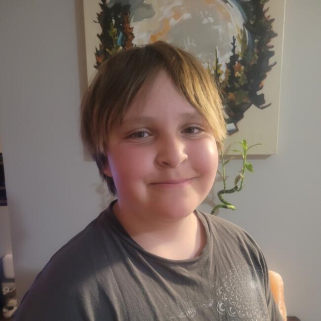 Baby-sitter in Calgary: LEIF