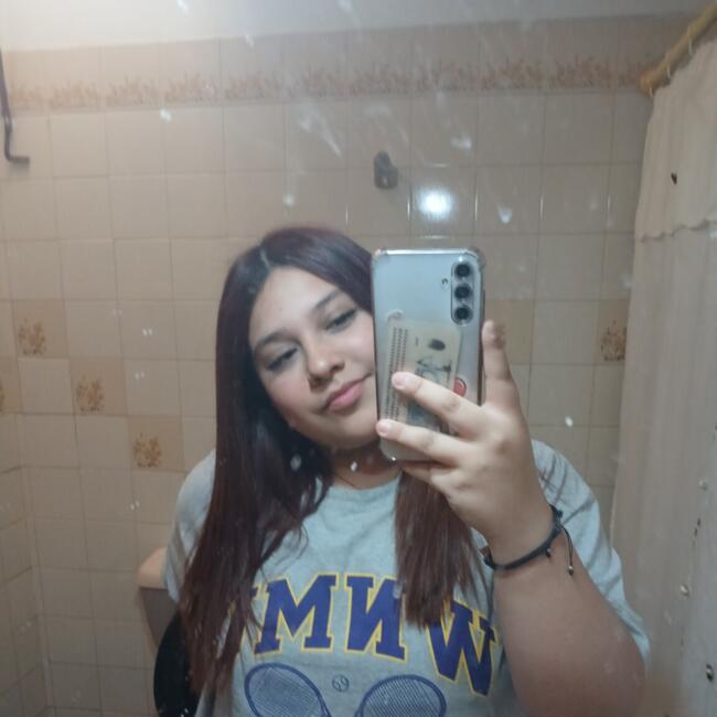Babysitter in Salta: Mia