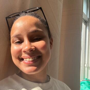 Babysitter in Lisbon: Raquel