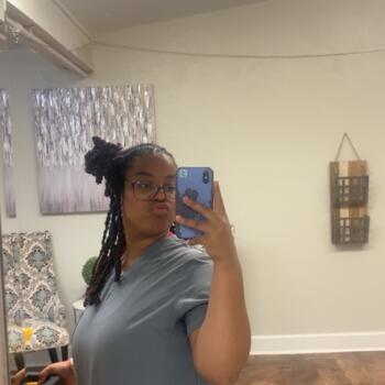 Babysitting job in Yoakum: babysitting job Brandy