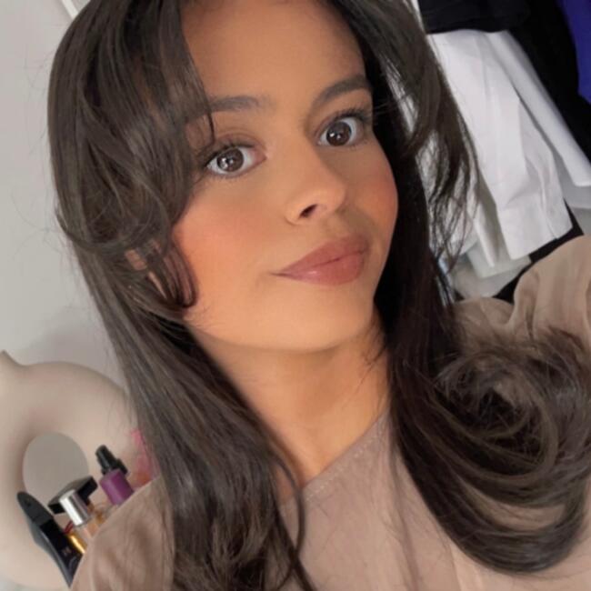 Babysitter in Sint-Gillis: Faiza