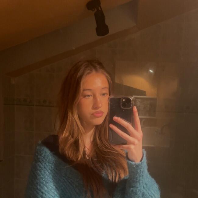 Babysitter in Les Ponts-de-Cé: Romane