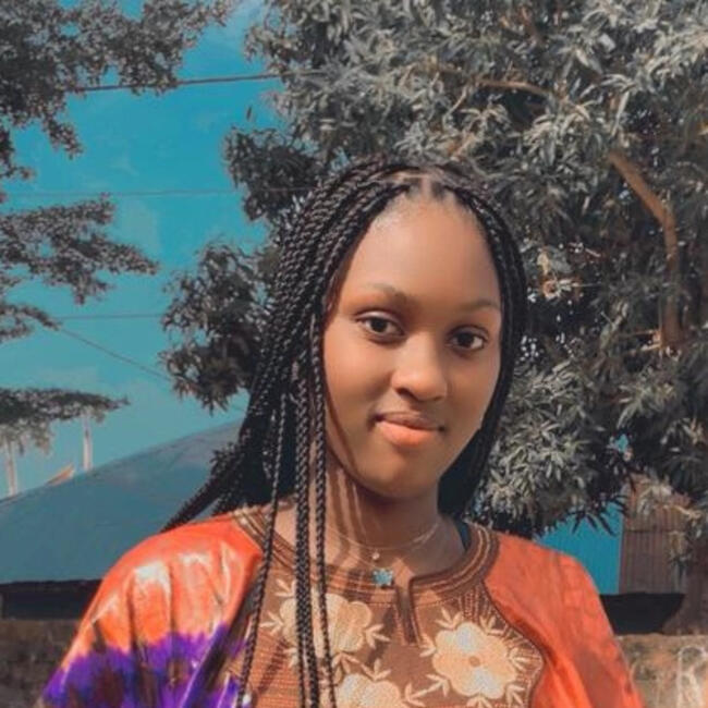 Babysitter em Amadora: Cadija