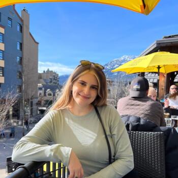 Babysitter in Brisbane: Kate