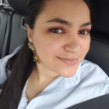 Babysitter in Lake Forest: Cinthia