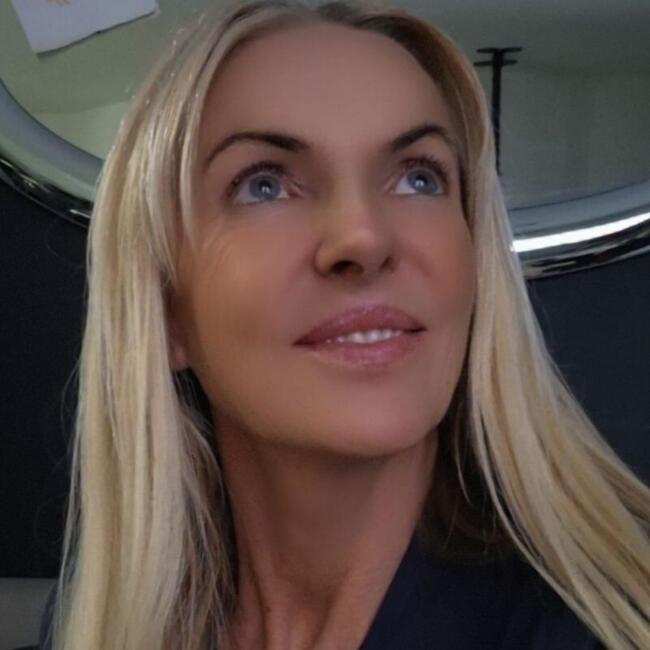 Babysitter in Poznan: Karina