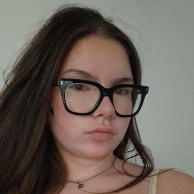 Babysitter in Gajary: Nela