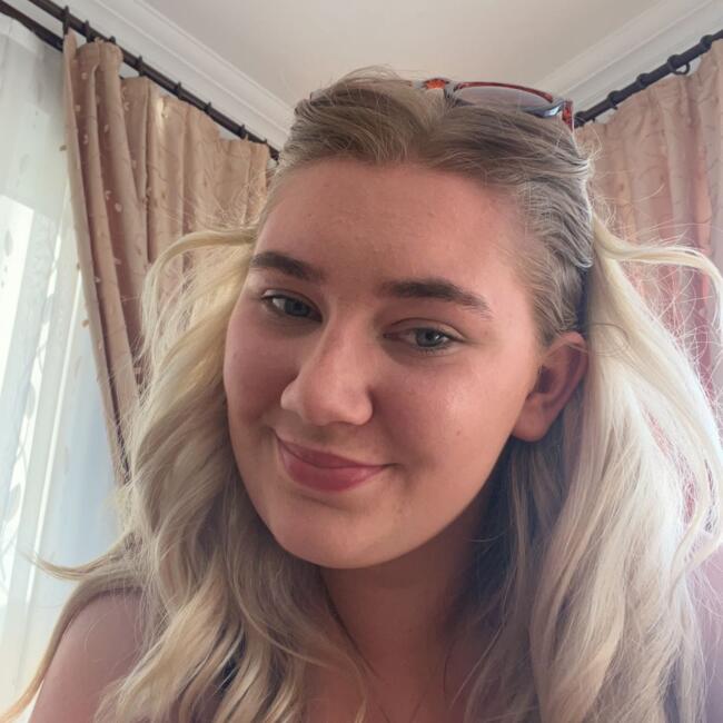 Babysitter in Chester-le-Street: Emily