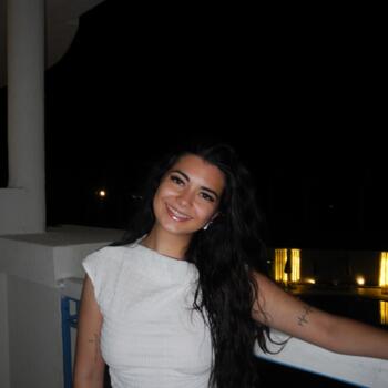 Babysitter in Malleray: Mélanie