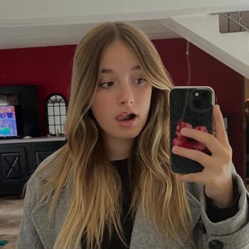 Babysitter in Longecourt-en-Plaine: Mailys