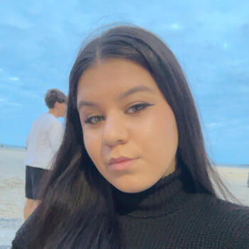 Babysitter in São João Batista: Raissa