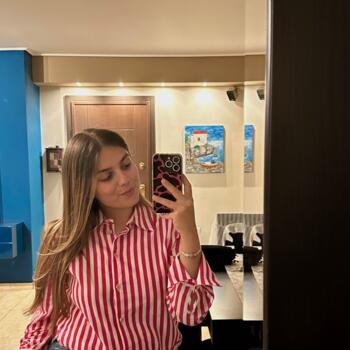 Babysitter στην περιοχή Κορυδαλλός: Κωνσταντίνα