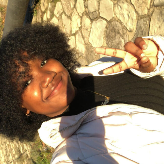 Babysitter in Marseille: Farzla