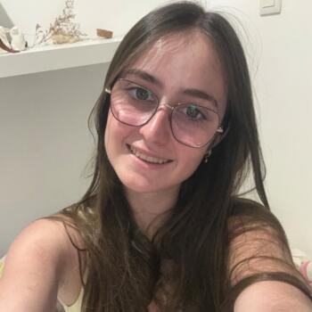 Babysitter in Lyon: Emma