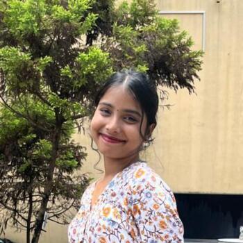 Babysitter in Mangaluru: Viola