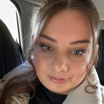 Babysitter in Etterbeek: Isjana